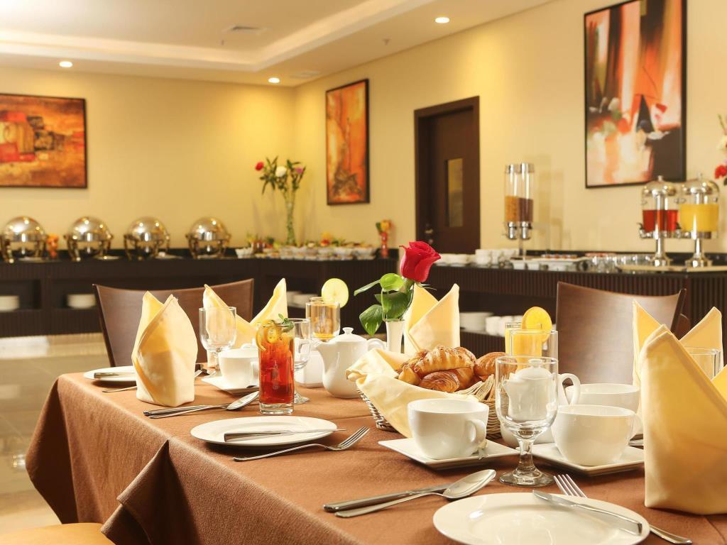Best Western Plus Salmiya Kuwait City Exteriör bild